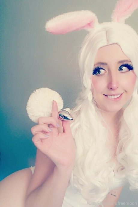 freemoon star naked pic