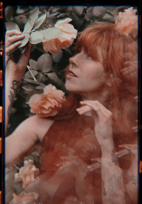 missnouveaux exclusive star image