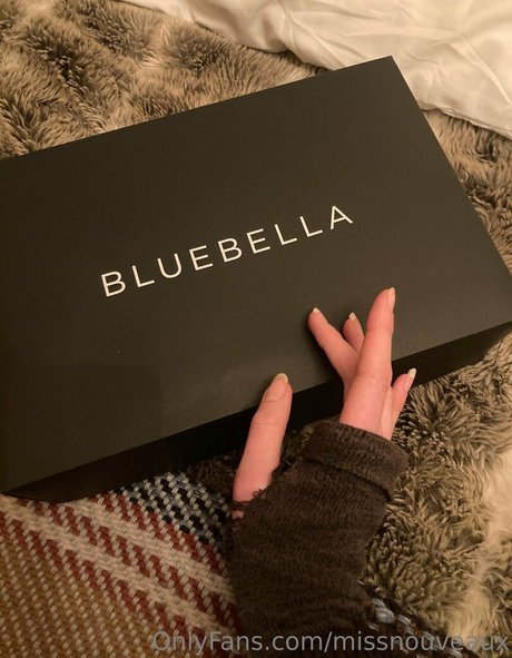 missnouveaux art star picture