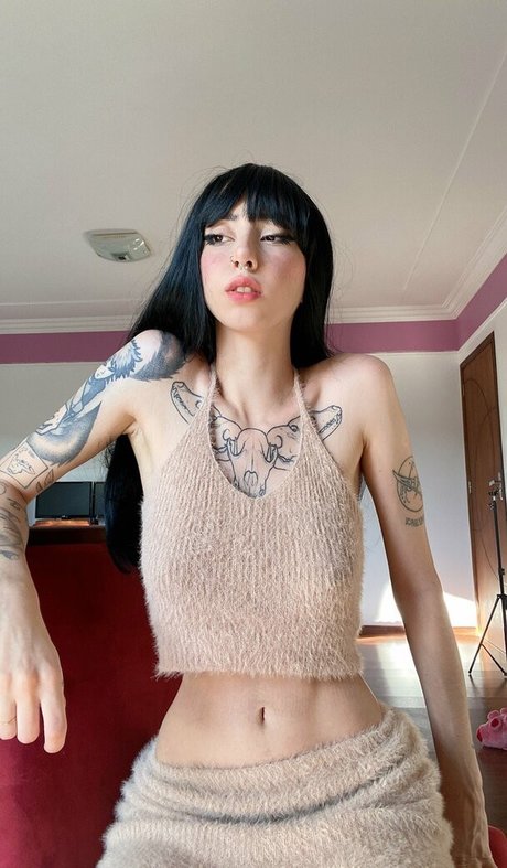 Trizpc model xxx images