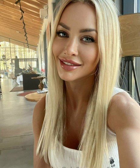 love vera pornstar sexy pictures