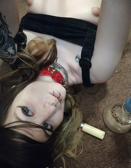 silentfoxowo model beautiful picture