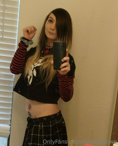 silentfoxowo star nude photos