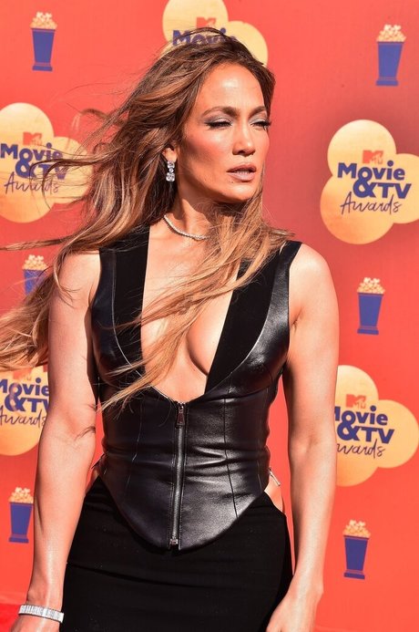 Jennifer Lopez porn star images