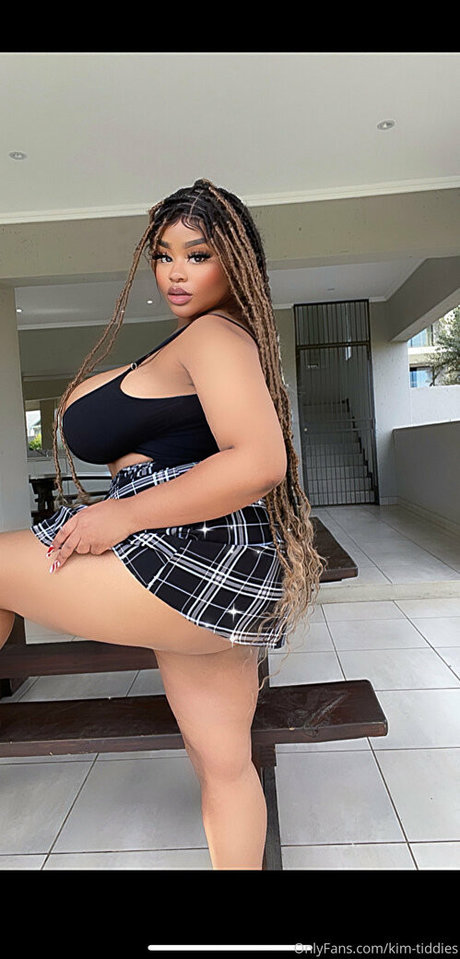 Kim Tiddies pornstar nudes img