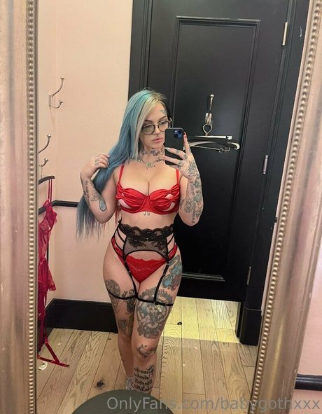 Baby Goth perfect star photos