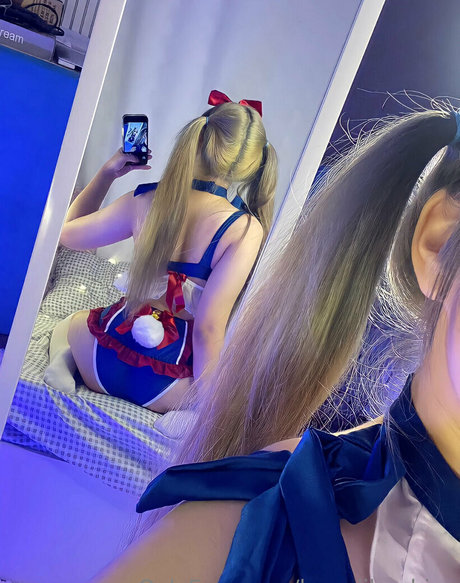 anna hitomi model exclusive archive