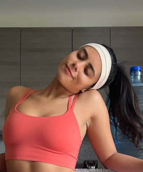 Renata Vaca perfect pornstar image