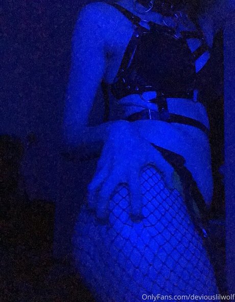 deviouslilwolf porn actress photo