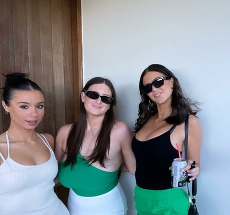 Josie L model adult galleries