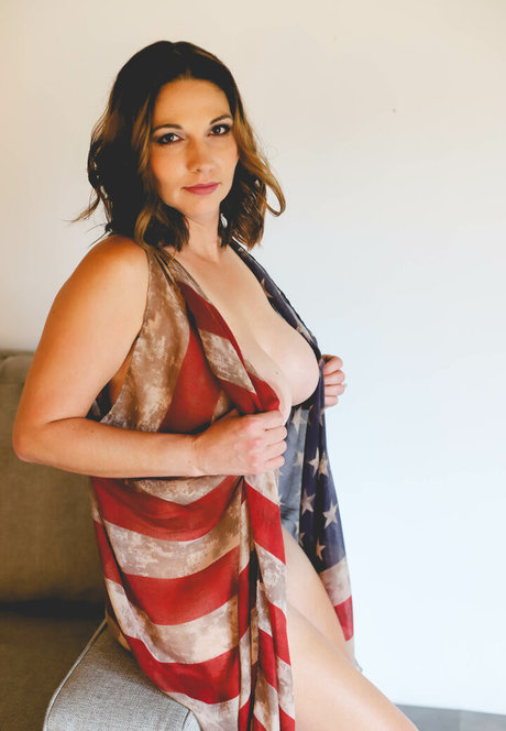 Boudoir Galleries xxx actress pictures