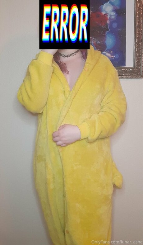 lunar ashe hot model pics