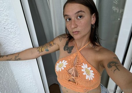 lamamifertil naked pornstar galleries