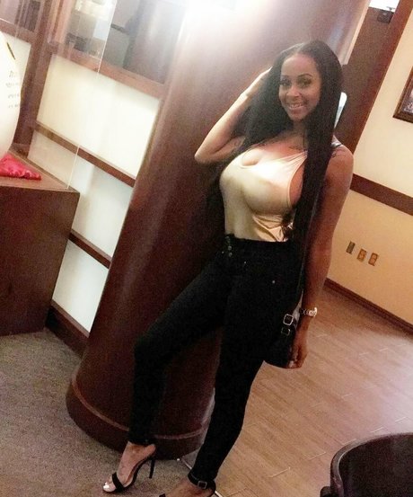 Katarra Mcduffie sexy actress images