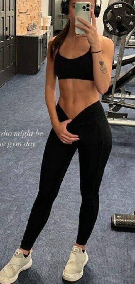 Bitty 01 top model pic