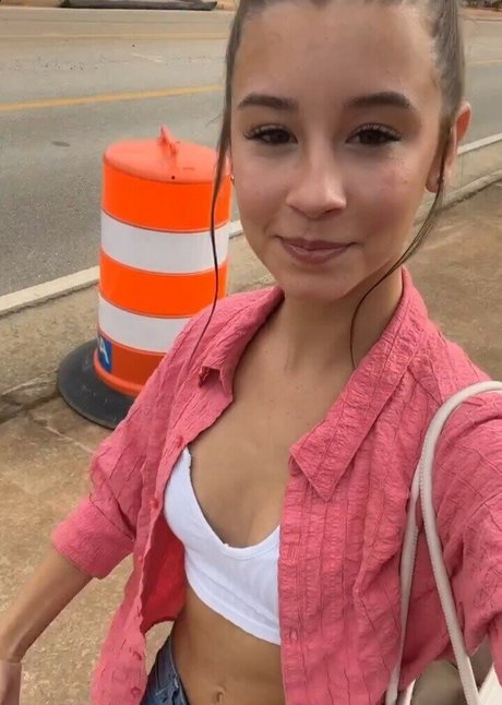 Bitty 01 pornstar pictures