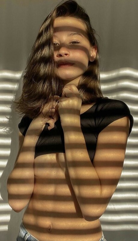 Bitty 01 hot actress pictures