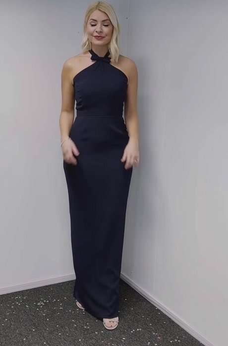 Holly Willoughby perfect model img