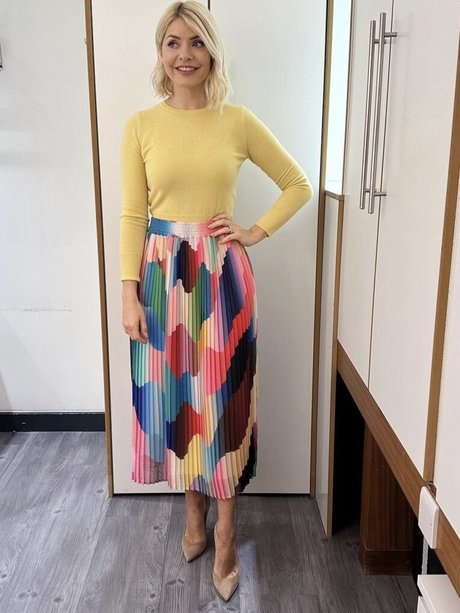 Holly Willoughby xxx actress img