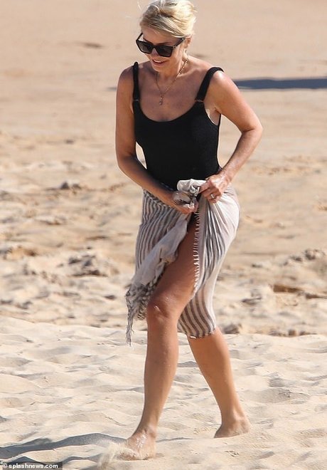 Holly Willoughby xxx pornstar pics