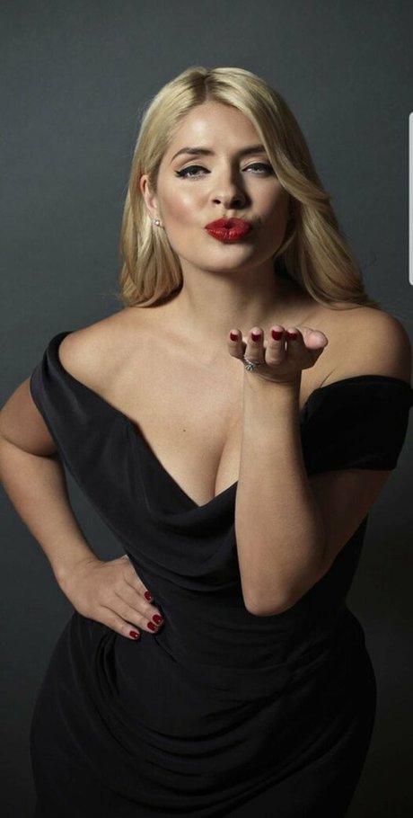 Holly Willoughby model xxx pics