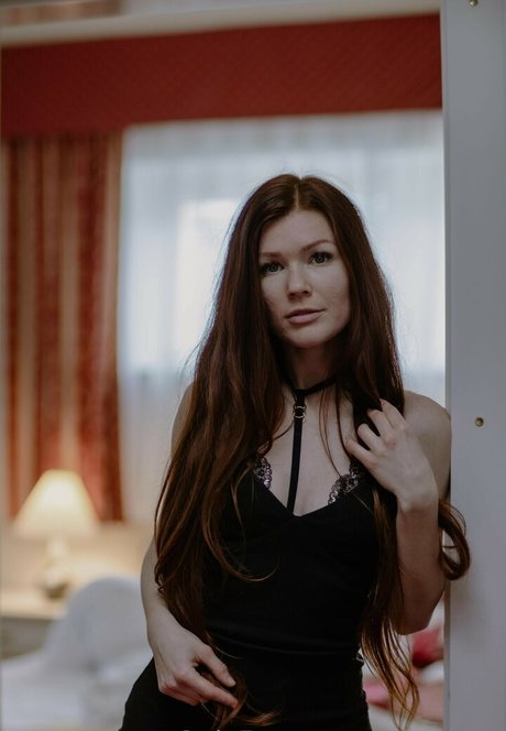 Mia Sollis adult actress image