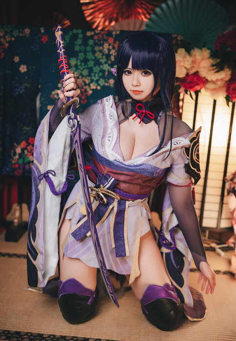 Soraqq model best pictures