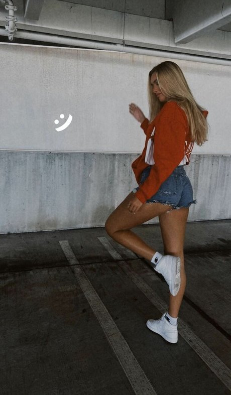 Katie Pierce xxx star pics