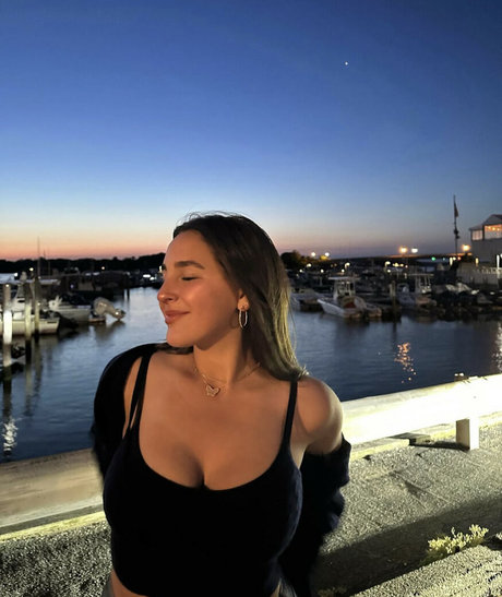 Layla Khalily erotic star photos