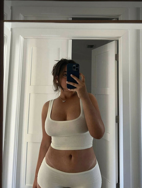 Layla Khalily xxx model archive