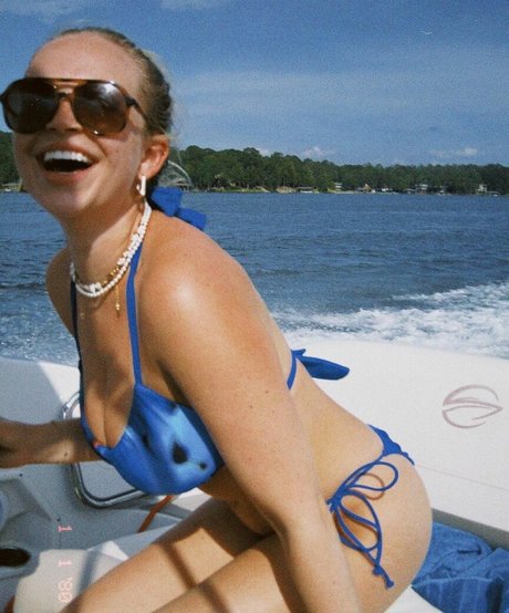 Sophia Armata model hot photo