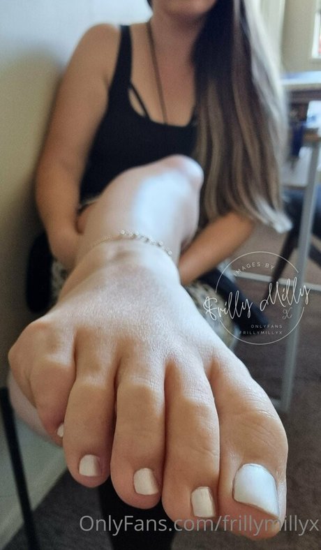 frillymillyx perfect actress photo