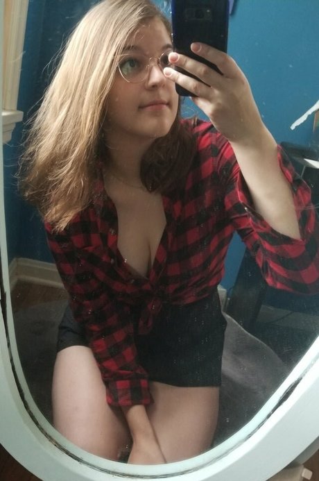 Ebee7 star xxx photos