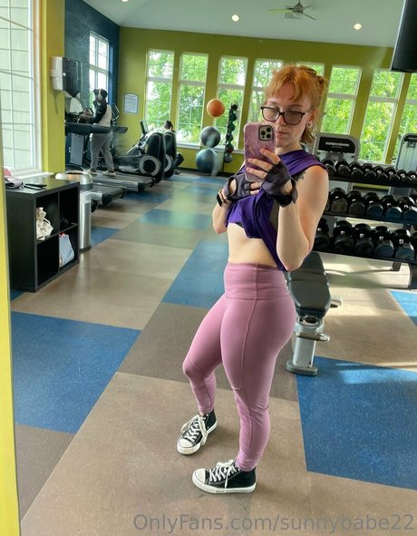 sunnybabe22 erotic model img