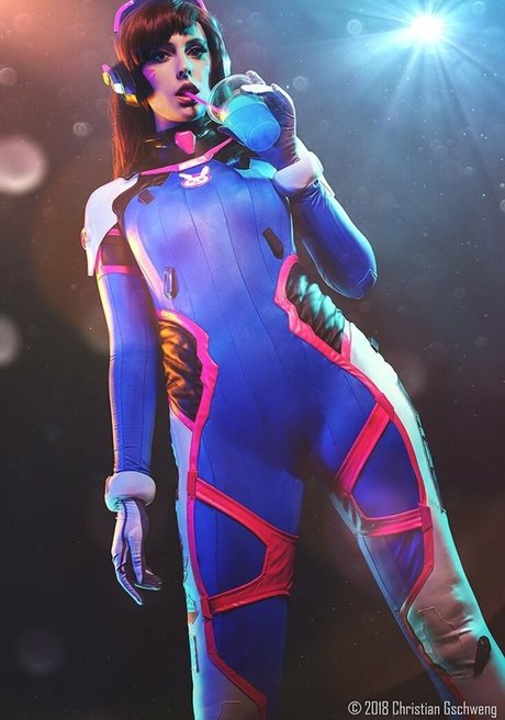 LunaraKitsune erotic star img