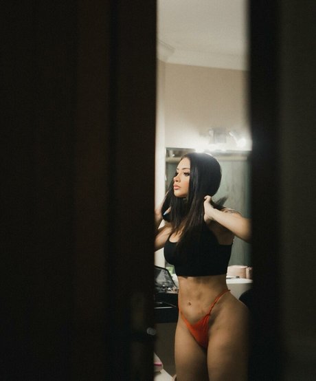 Taina Costa hot pornstar pics