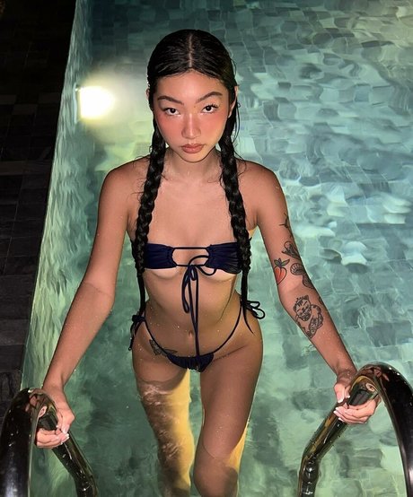 Oanhdaqueen pornographic star picture