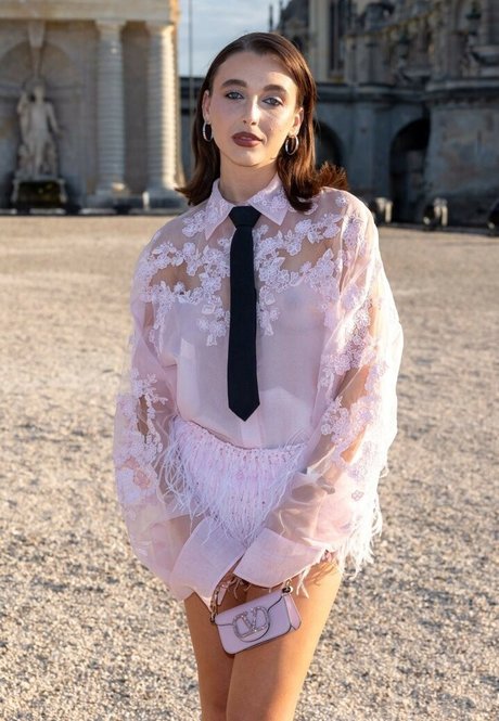 Emma Chamberlain pornstar erotic galleries