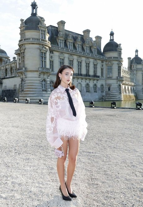 Emma Chamberlain model free photo