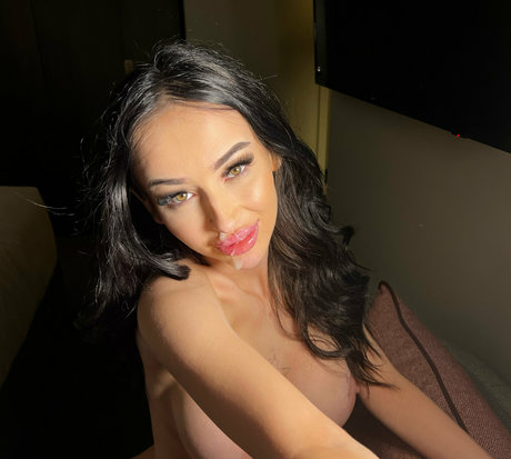 mriconicxx xxx model img