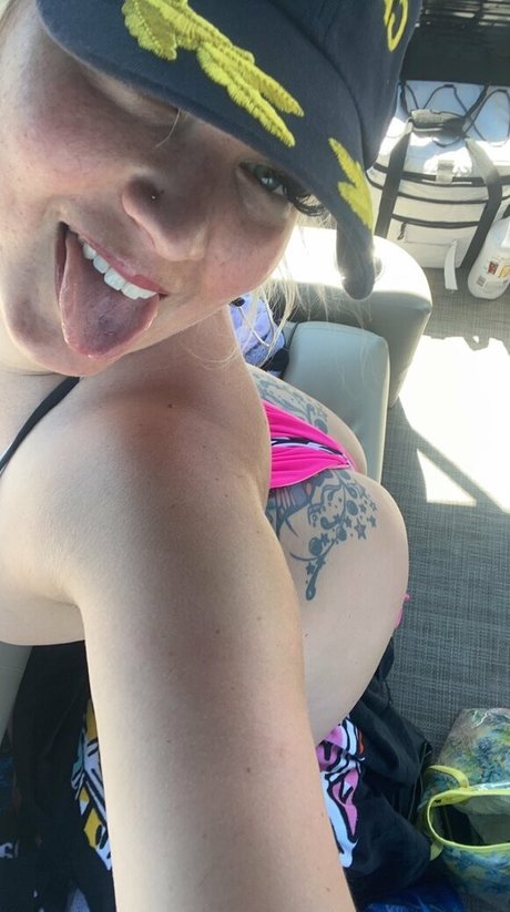 msbayfree naked star pictures