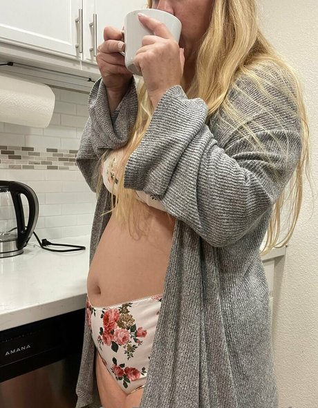 peachycatfree perfect model pic