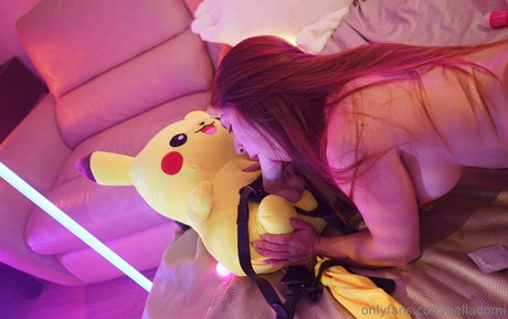 lelyamult pornstar naked gallery