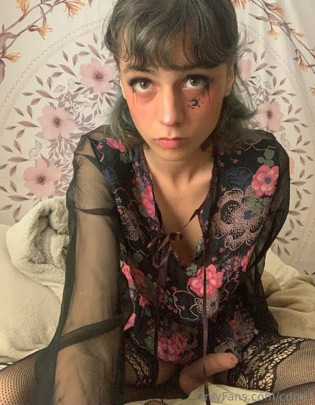 cdbell art actress photo