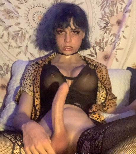 cdbell pornographic actress photo