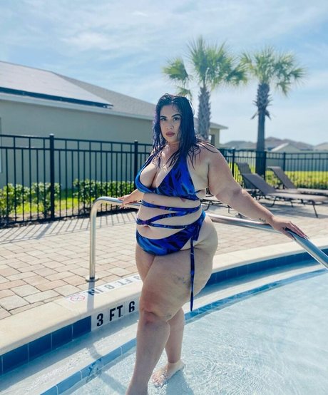 Alie Baba adult model photos