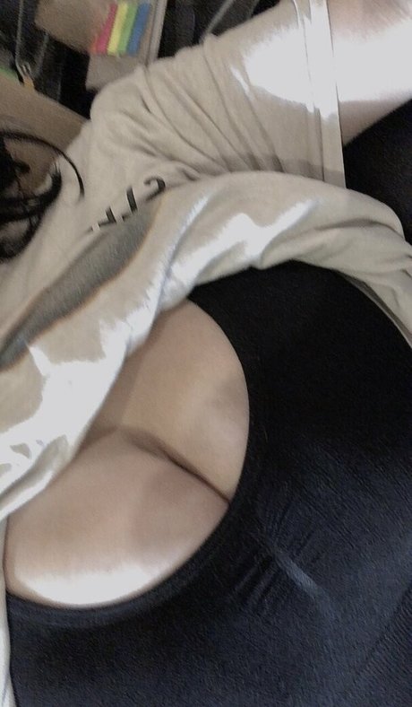 sar eliii star naked pics