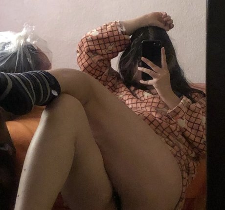 sar eliii nude pornstar pics