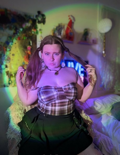 smoking onlyfans hot sexy img