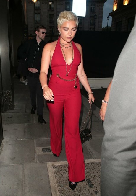 Florence Pugh Profile pic